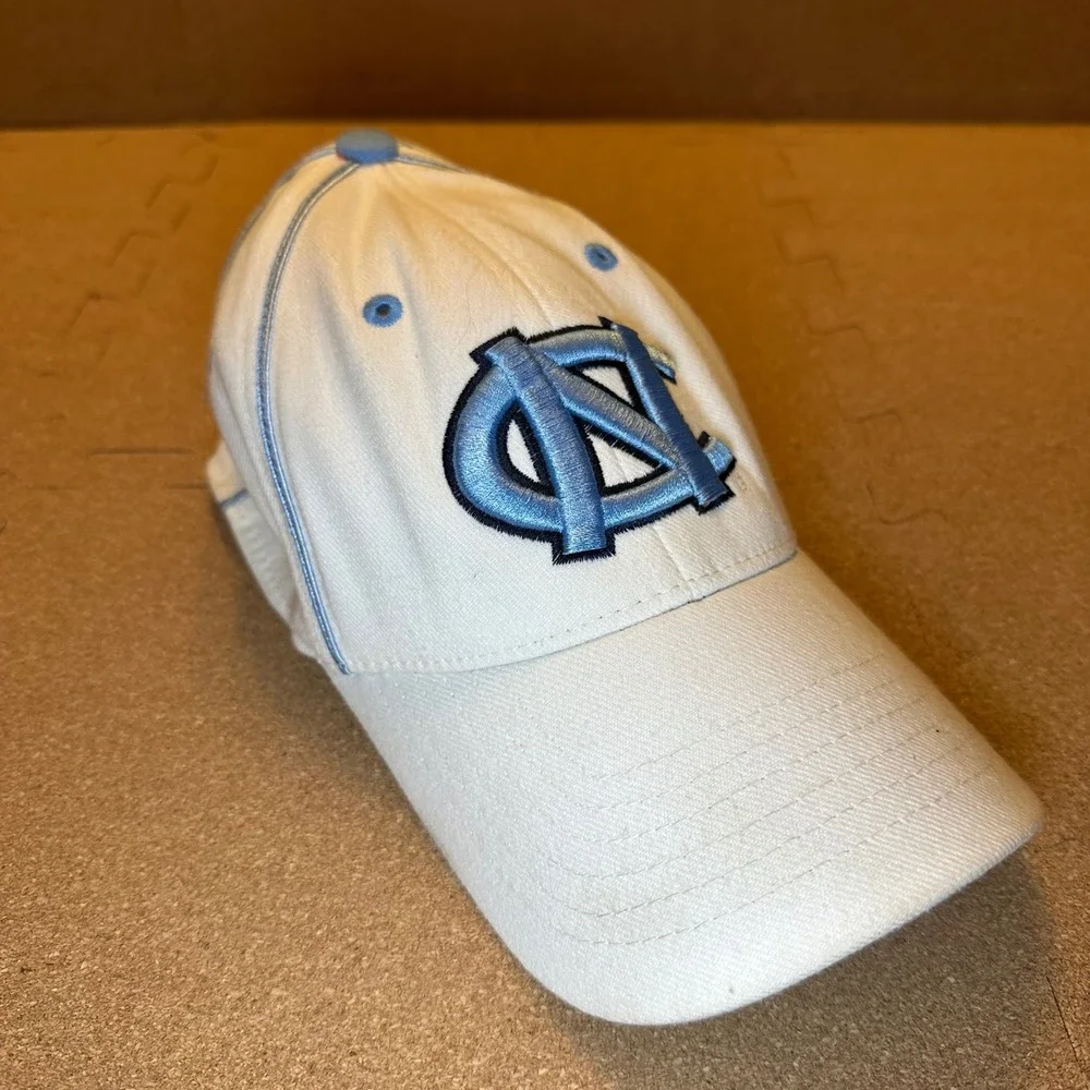Top of the World Hat Mens OS White UNC Tar Heels One-Fit Embroidered Cap NCAA